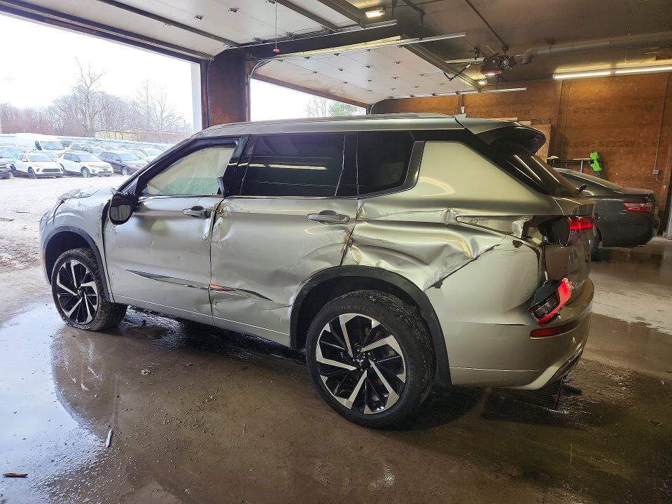 47874456 :رقم المزاد ، JA4J4VA80NZ056852 vin ، 2022 Mitsubishi Outlander مزاد بيع