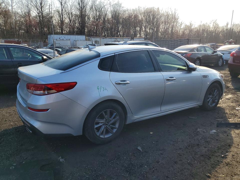 47064736 :رقم المزاد ، 5XXGT4L33LG411494 vin ، 2020 Kia Optima مزاد بيع
