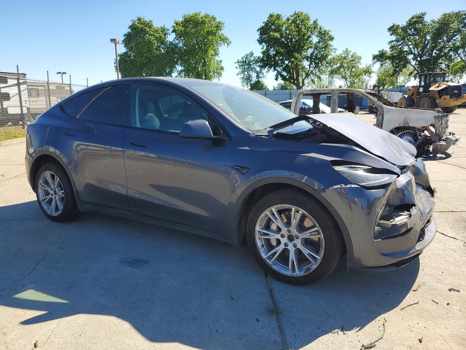 47545666 :رقم المزاد ، 7SAYGAEE4PF773982 vin ، 2023 Tesla Model Y مزاد بيع