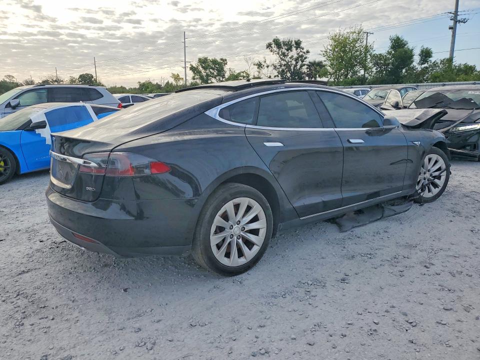 Продажа на аукционе авто 2016 Tesla Model S, vin: 5YJSA1E28GF131971, номер лота: 47945756