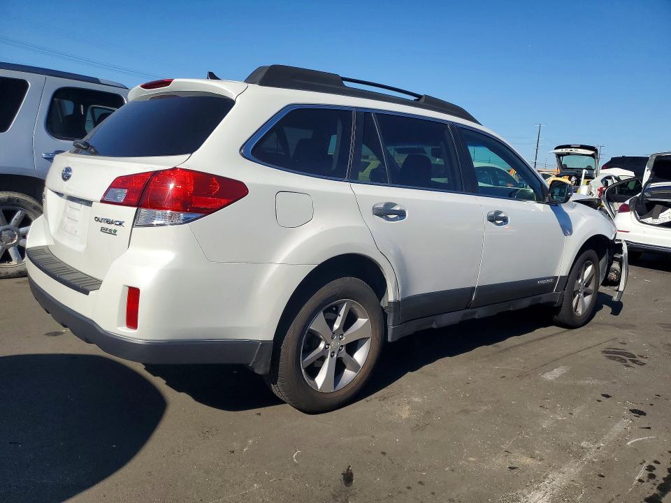 46957166 :رقم المزاد ، 4S4BRBSC8D3292093 vin ، 2013 Subaru Outback مزاد بيع