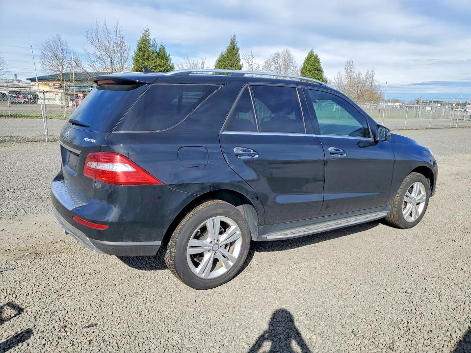 2013 Mercedes-benz Ml მანქანა იყიდება აუქციონზე, vin: 4JGDA2EB7DA200471, აუქციონის ნომერი: 46072216