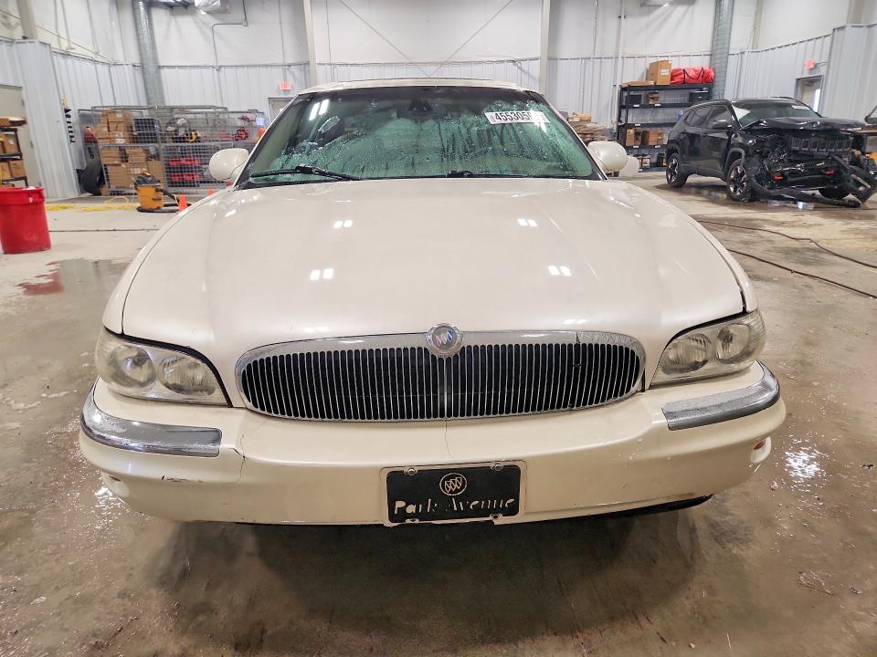 45530596 :رقم المزاد ، 1G4CU541624124363 vin ، 2002 Buick Park Avenue مزاد بيع