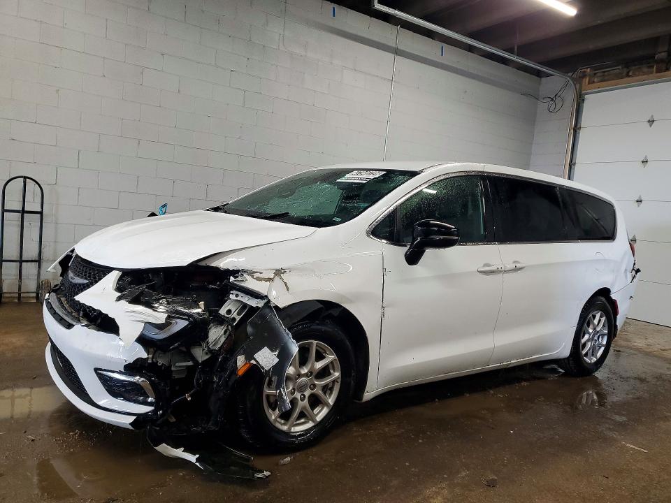 47346726 :رقم المزاد ، 2C4RC1BG3SR526324 vin ، 2025 Chrysler Pacifica مزاد بيع