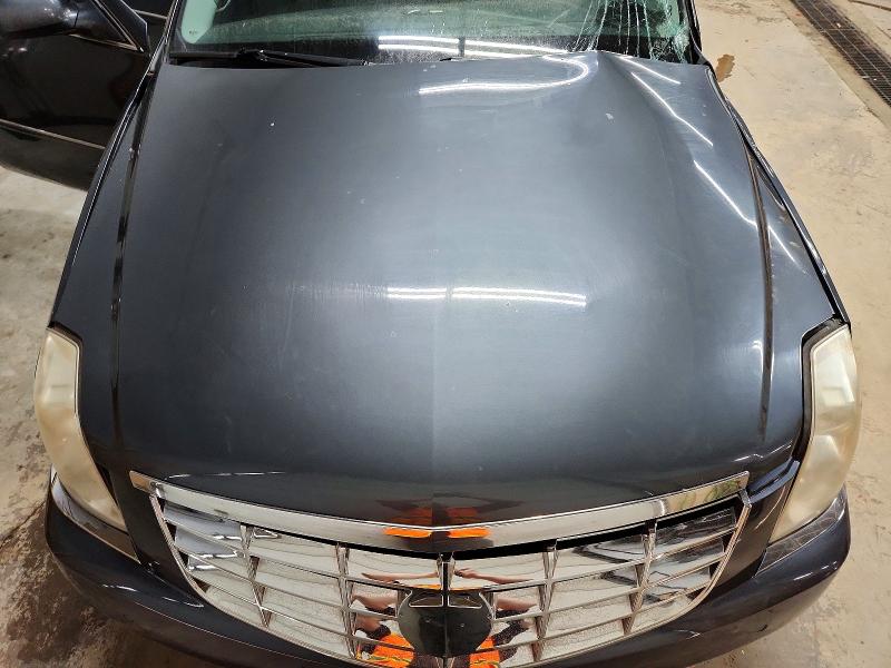 45799226 :رقم المزاد ، 1G6KH5EY3AU107232 vin ، 2010 Cadillac Dts مزاد بيع