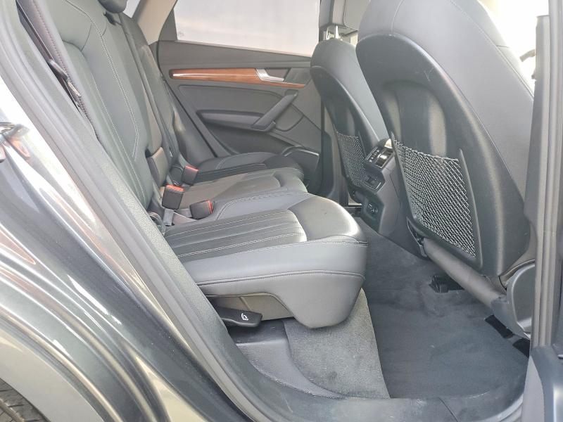 47623456 :رقم المزاد ، WA1G2AFY4M2040579 vin ، 2021 Audi Q5 E مزاد بيع