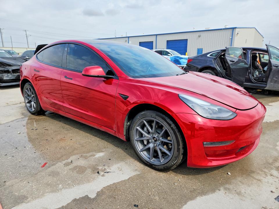 79046785 :رقم المزاد ، 5YJ3E1EB3NF313308 vin ، 2022 Tesla Model 3 مزاد بيع