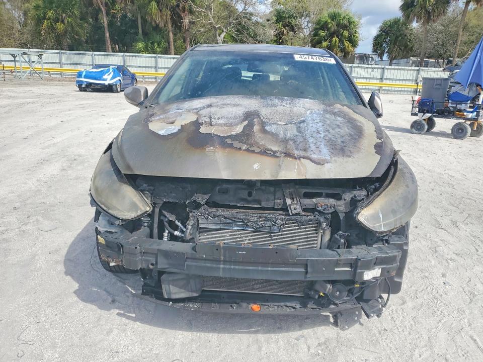 2014 Hyundai Accent მანქანა იყიდება აუქციონზე, vin: KMHCU5AE2EU162149, აუქციონის ნომერი: 45747636