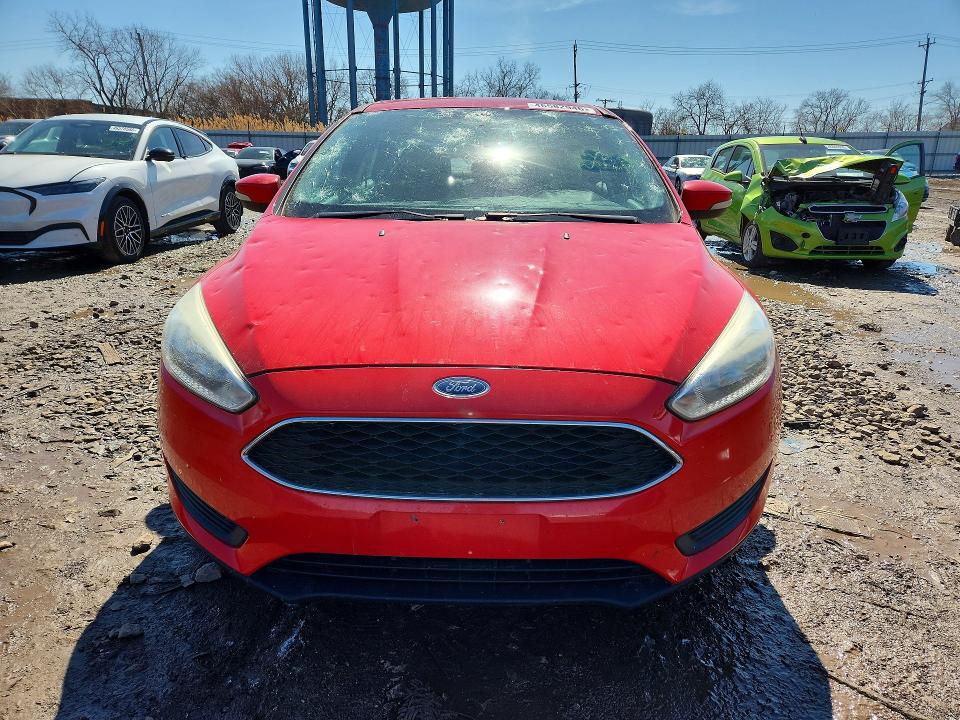 46582946 :رقم المزاد ، 1FADP3F2XGL240470 vin ، 2016 Ford Focus مزاد بيع