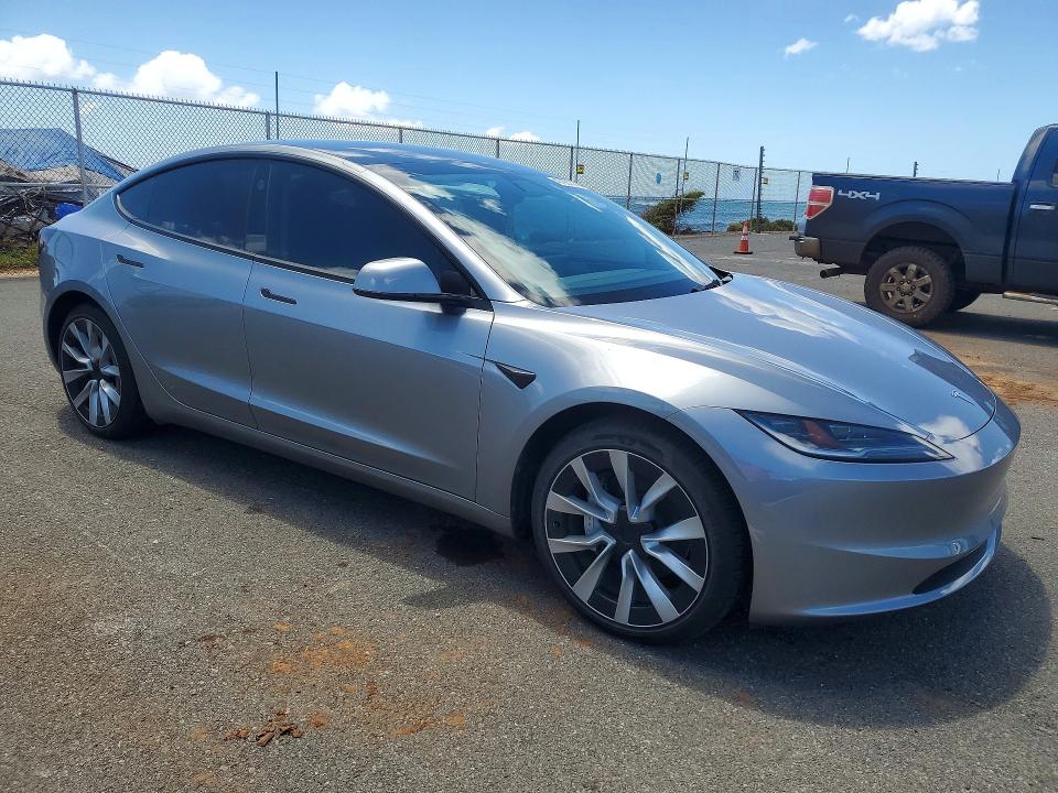 Продаж на аукціоні авто 2025 Tesla Model 3, vin: 5YJ3E1EB0SF996757, номер лоту: 47991576