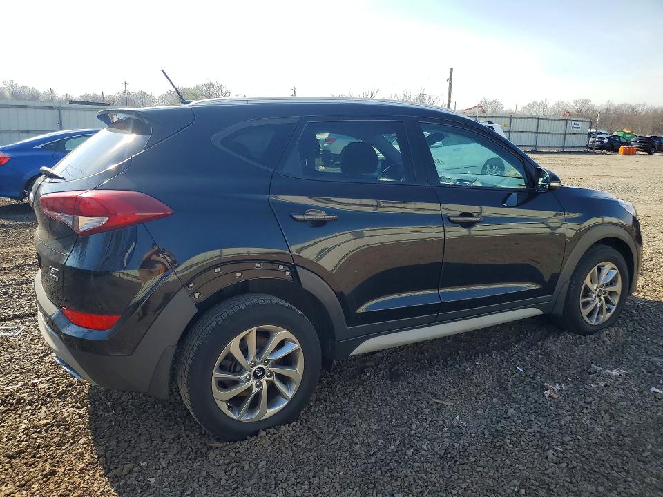 2017 Hyundai Tucson მანქანა იყიდება აუქციონზე, vin: KM8J3CA25HU470215, აუქციონის ნომერი: 47865906