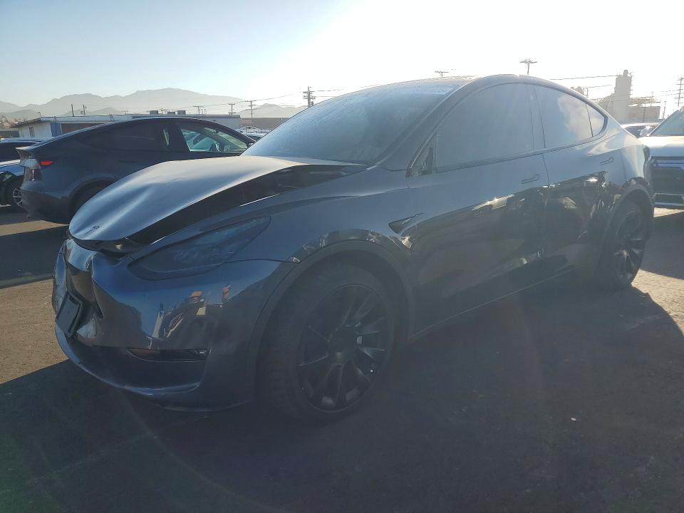 79197035 :رقم المزاد ، 5YJYGDEE3MF173805 vin ، 2021 Tesla Model Y مزاد بيع
