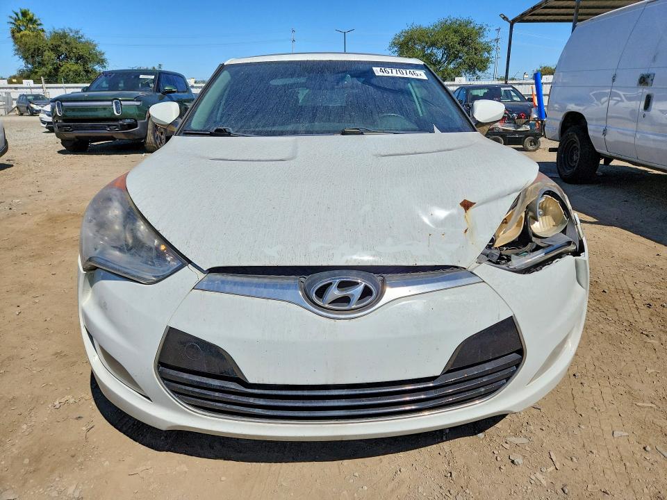 2013 Hyundai Veloster მანქანა იყიდება აუქციონზე, vin: KMHTC6AD0DU167395, აუქციონის ნომერი: 46770746