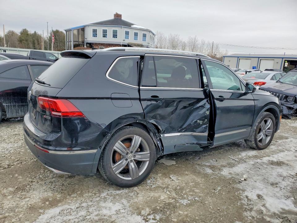 72835045 :رقم المزاد ، 3VV2B7AXXLM181795 vin ، 2020 Volkswagen Tiguan مزاد بيع