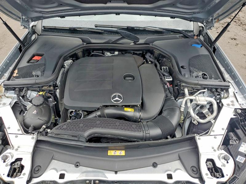 46066216 :رقم المزاد ، W1KZF8EB6MA967572 vin ، 2021 Mercedes-benz E مزاد بيع