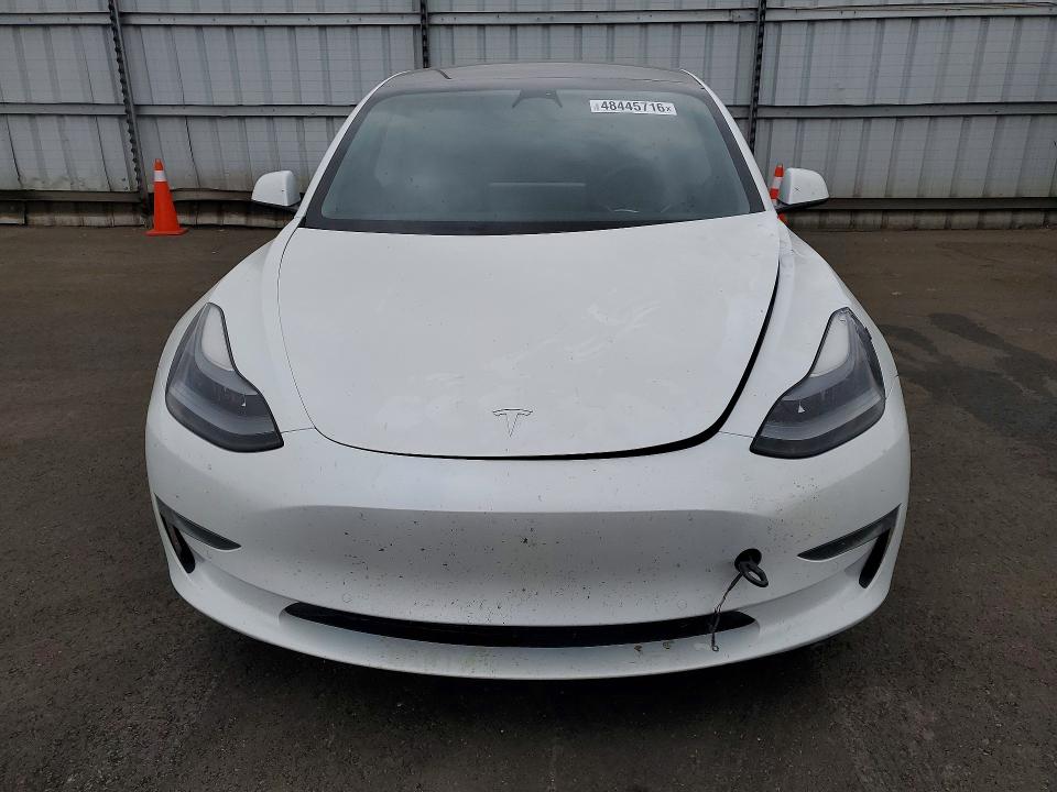 48445716 :رقم المزاد ، 5YJ3E1EB0NF359999 vin ، 2022 Tesla Model 3 مزاد بيع