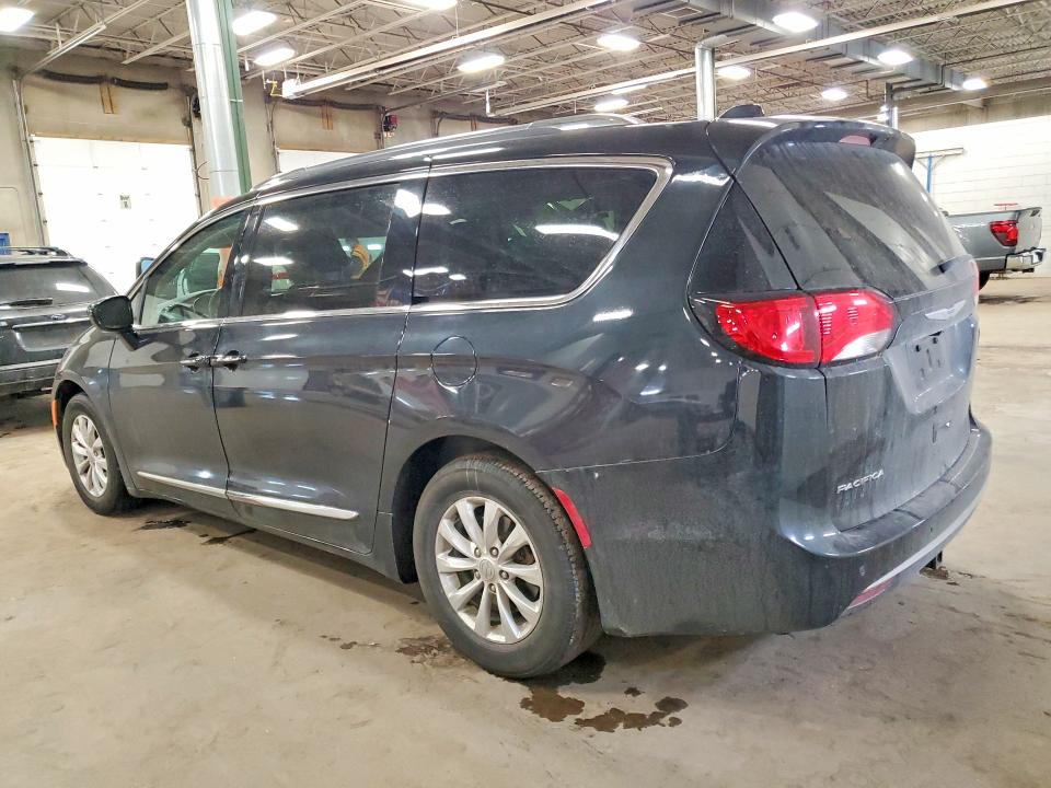 Продажа на аукционе авто 2018 Chrysler Pacifica, vin: 2C4RC1BG2JR234811, номер лота: 79966895