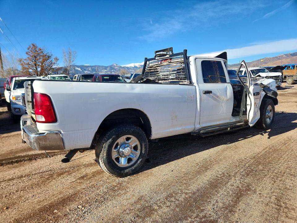2018 Ram 2500 მანქანა იყიდება აუქციონზე, vin: 3C6UR5HJ4JG338233, აუქციონის ნომერი: 79629015