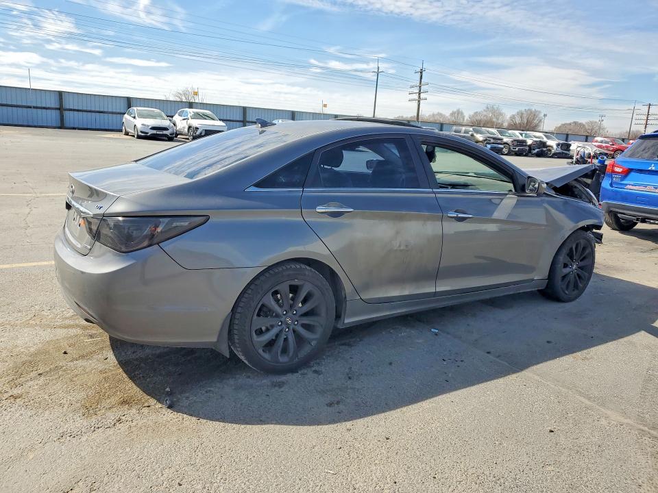 46510116 :رقم المزاد ، 5NPEC4AB0DH514525 vin ، 2013 Hyundai Sonata مزاد بيع