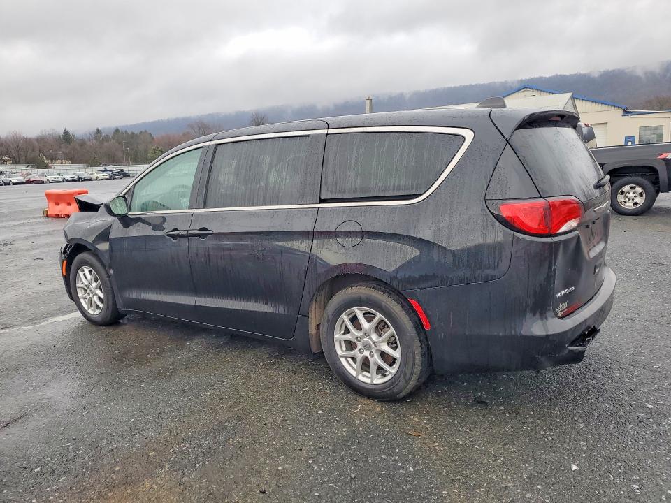 Продажа на аукционе авто 2024 Chrysler Voyager, vin: 2C4RC1CG5RR101390, номер лота: 45821816