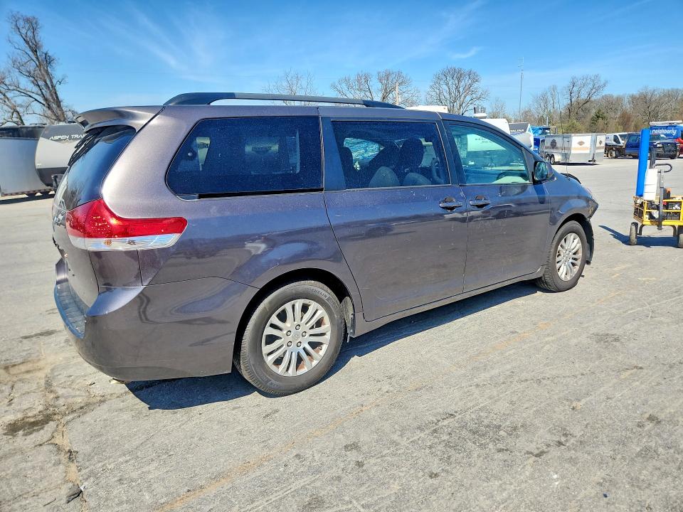Продаж на аукціоні авто 2014 Toyota Sienna, vin: 5TDYK3DC0ES427623, номер лоту: 47790026