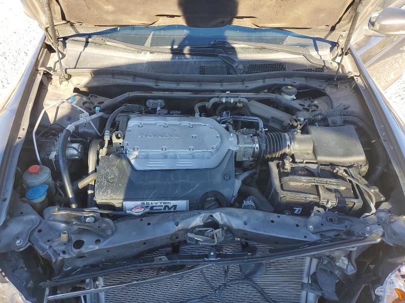 46863956 :رقم المزاد ، 1HGCP3F8XBA011027 vin ، 2011 Honda Accord مزاد بيع