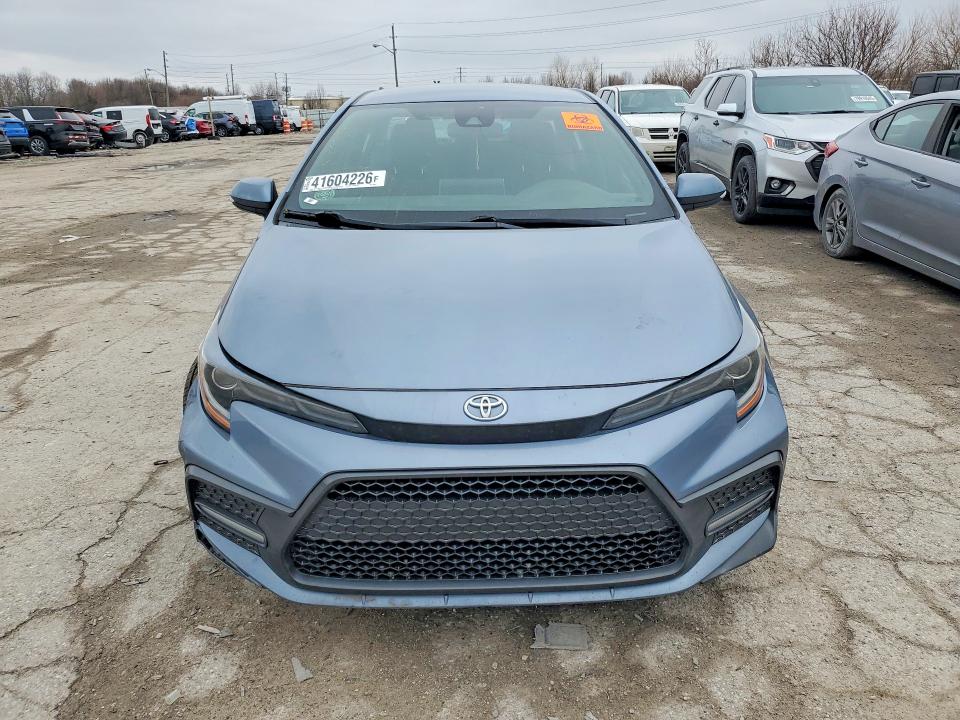 41604226 :رقم المزاد ، 5YFS4RCE0LP008697 vin ، 2020 Toyota Corolla مزاد بيع