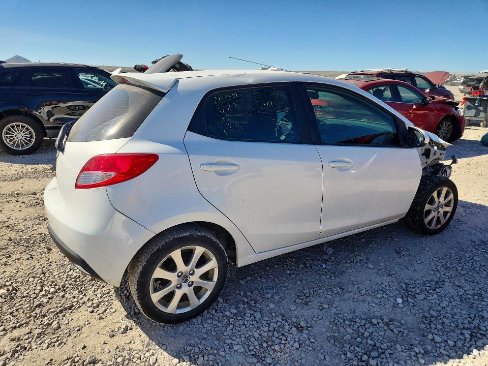 46225236 :رقم المزاد ، JM1DE1LY9D0159051 vin ، 2013 Mazda Mazda2 مزاد بيع