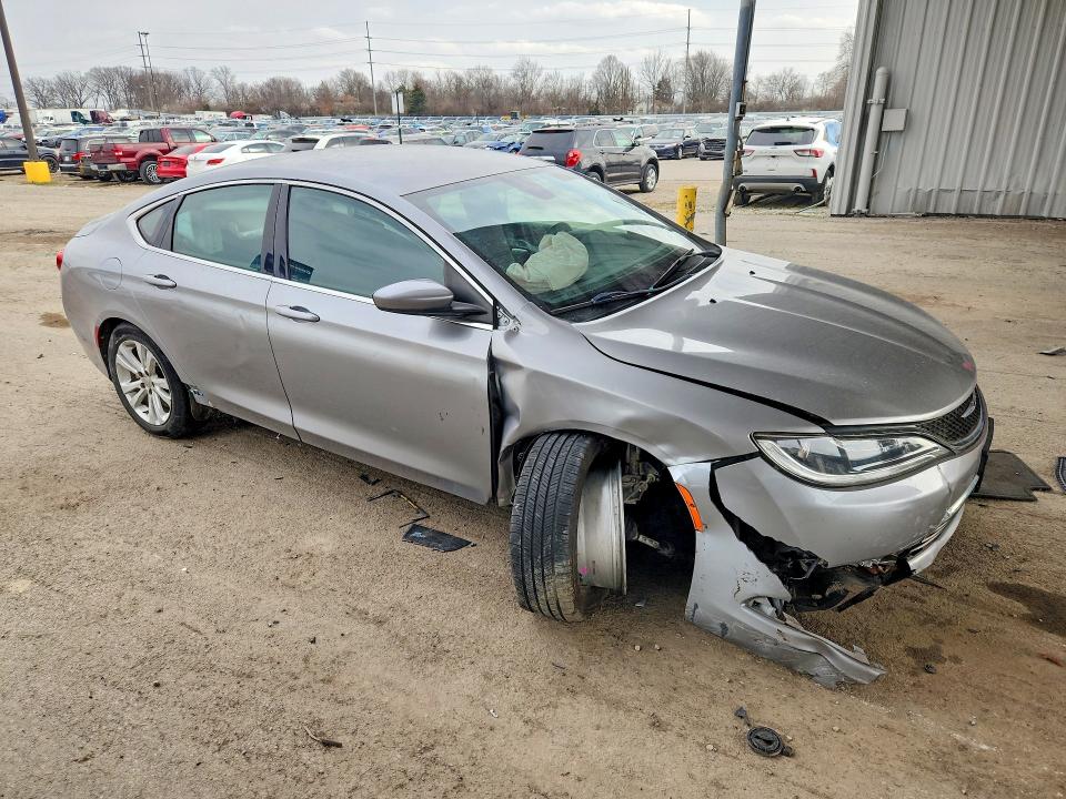 Продаж на аукціоні авто 2015 Chrysler 200, vin: 1C3CCCAB8FN738408, номер лоту: 47915666