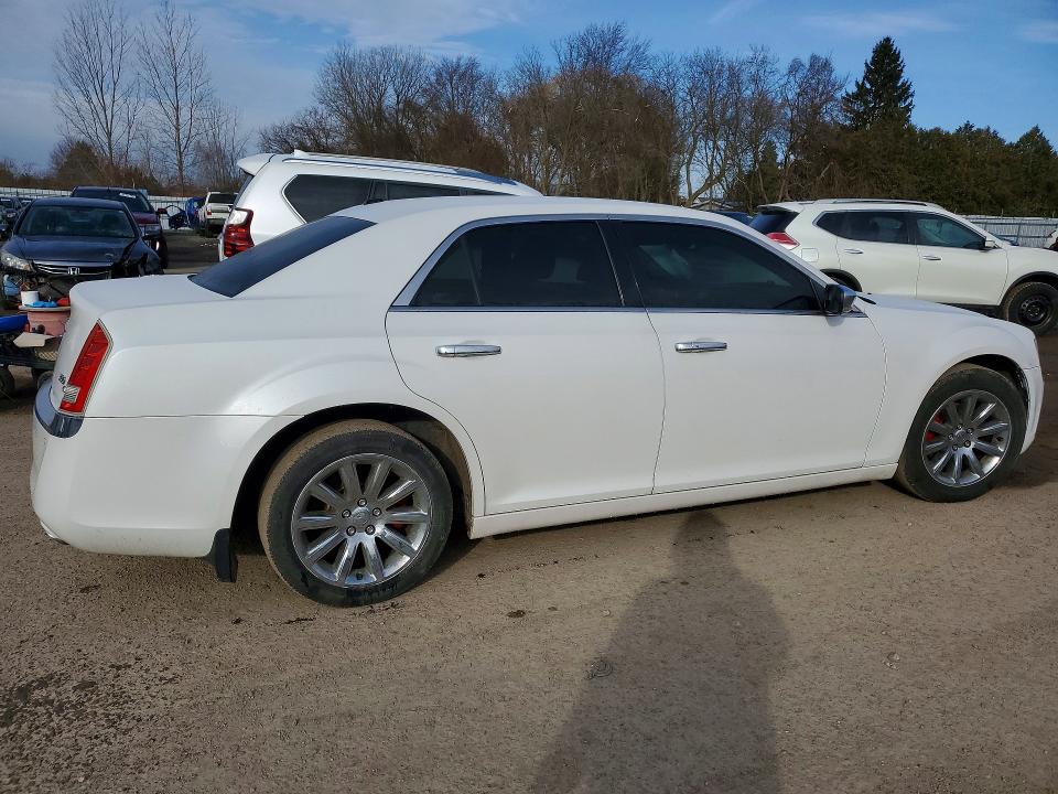 2014 Chrysler 300c მანქანა იყიდება აუქციონზე, vin: 2C3CCAEG6EH228432, აუქციონის ნომერი: 45849786