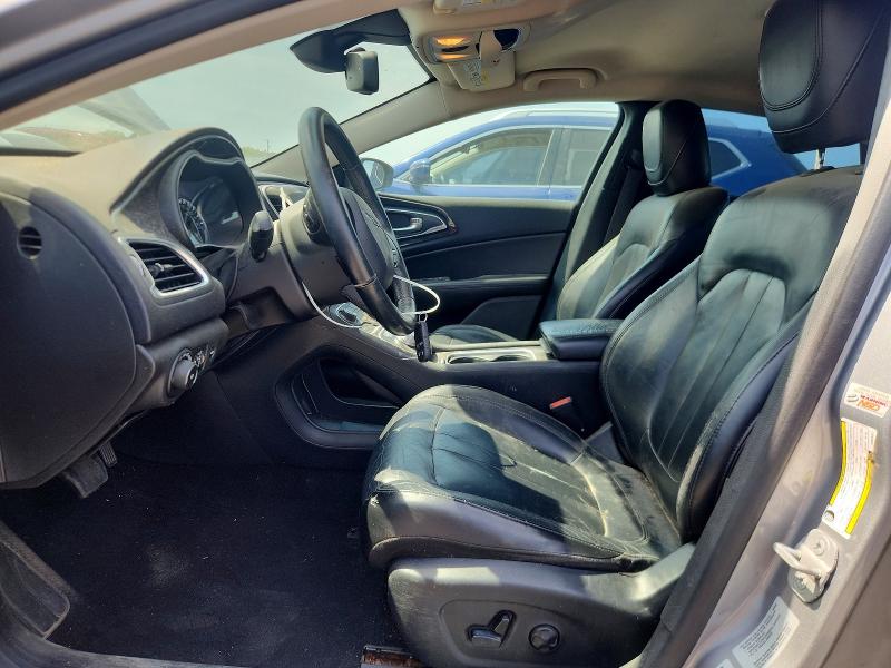 47262446 :رقم المزاد ، 1C3CCCCB6FN525017 vin ، 2015 Chrysler 200 مزاد بيع