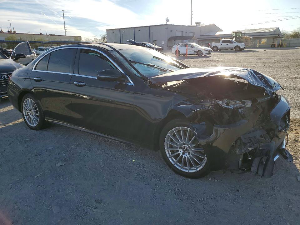 2021 Mercedes-benz E მანქანა იყიდება აუქციონზე, vin: W1KZF8DB0MA979380, აუქციონის ნომერი: 41805316