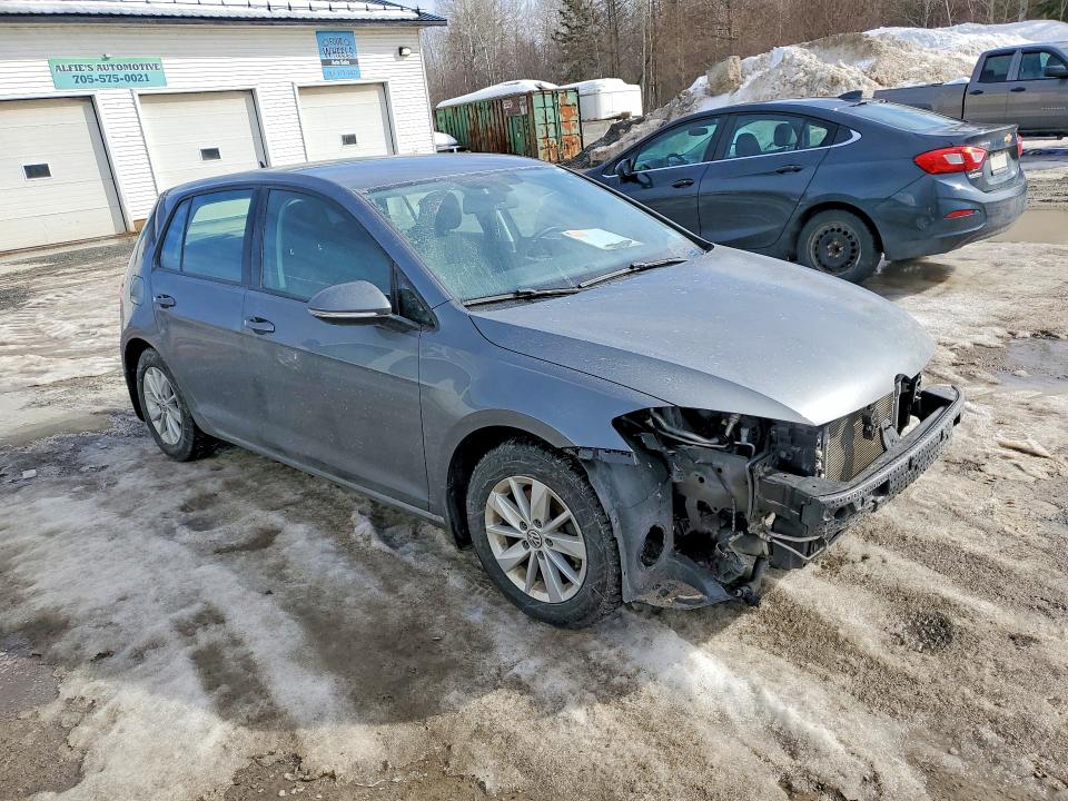 79832085 :رقم المزاد ، 3VWB17AU0JM288856 vin ، 2018 Volkswagen Golf مزاد بيع