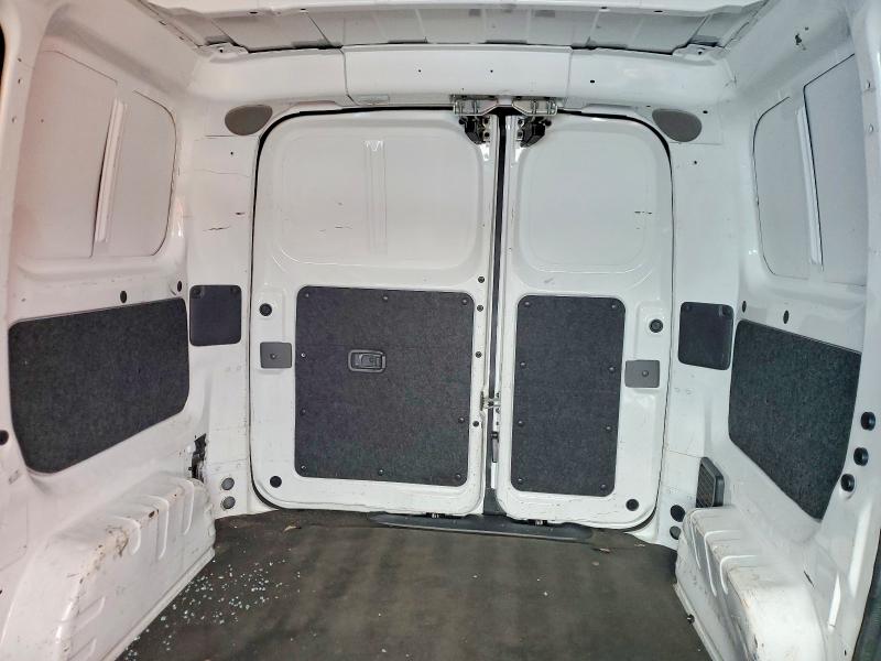 79428305 :رقم المزاد ، 3N6CM0KN2FK731392 vin ، 2015 Niss Nv200 مزاد بيع