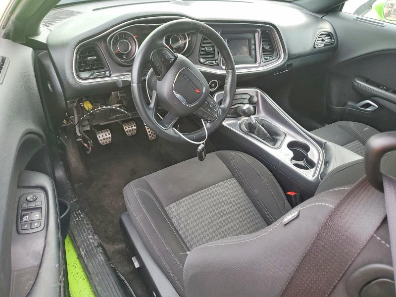 79509975 :رقم المزاد ، 2C3CDZAT8FH723215 vin ، 2015 Dodge Challenger مزاد بيع