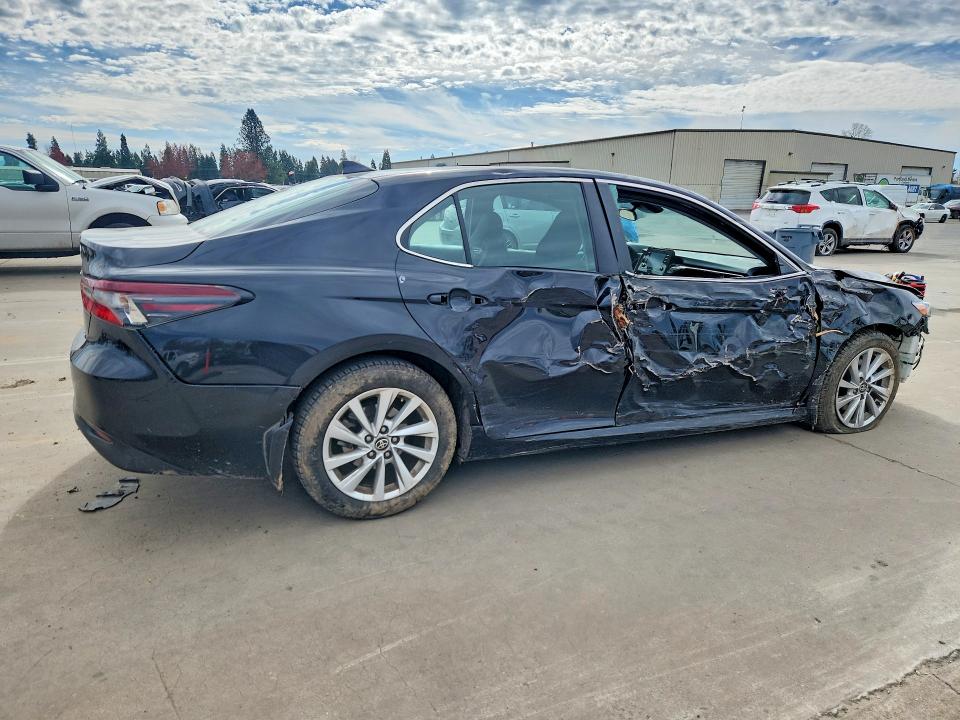 Aukcja sprzedaży 2022 Toyota Camry, vin: 4T1C11AK7NU617410, numer aukcji: 46756496