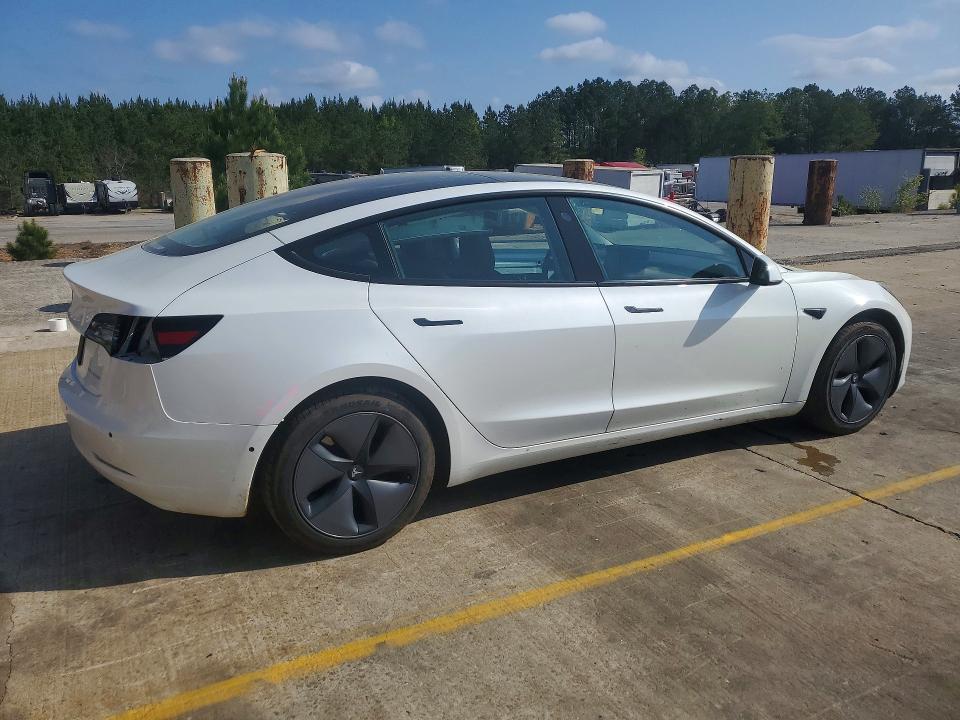 46824616 :رقم المزاد ، 5YJ3E1EB7NF187499 vin ، 2022 Tesla Model 3 مزاد بيع