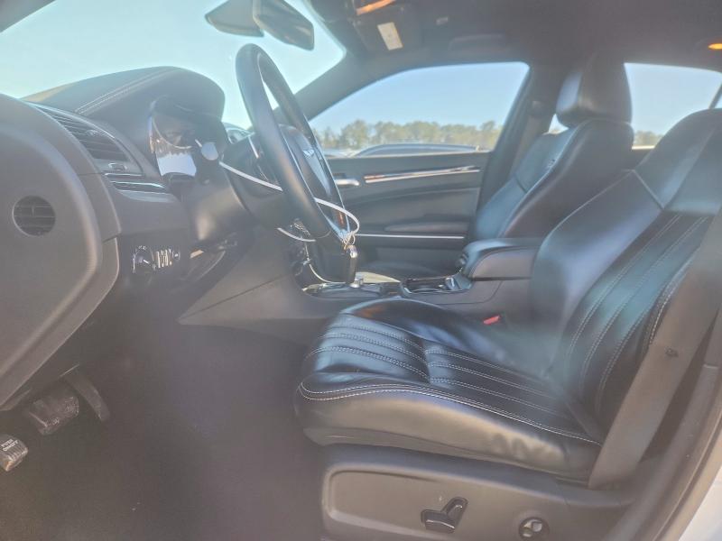 46019846 :رقم المزاد ، 2C3CCABG6KH566025 vin ، 2019 Chrysler 300 مزاد بيع