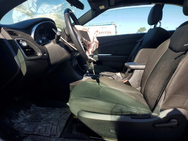79615555 :رقم المزاد ، 1C3BC2EG1BN536502 vin ، 2011 Chrysler 200 مزاد بيع