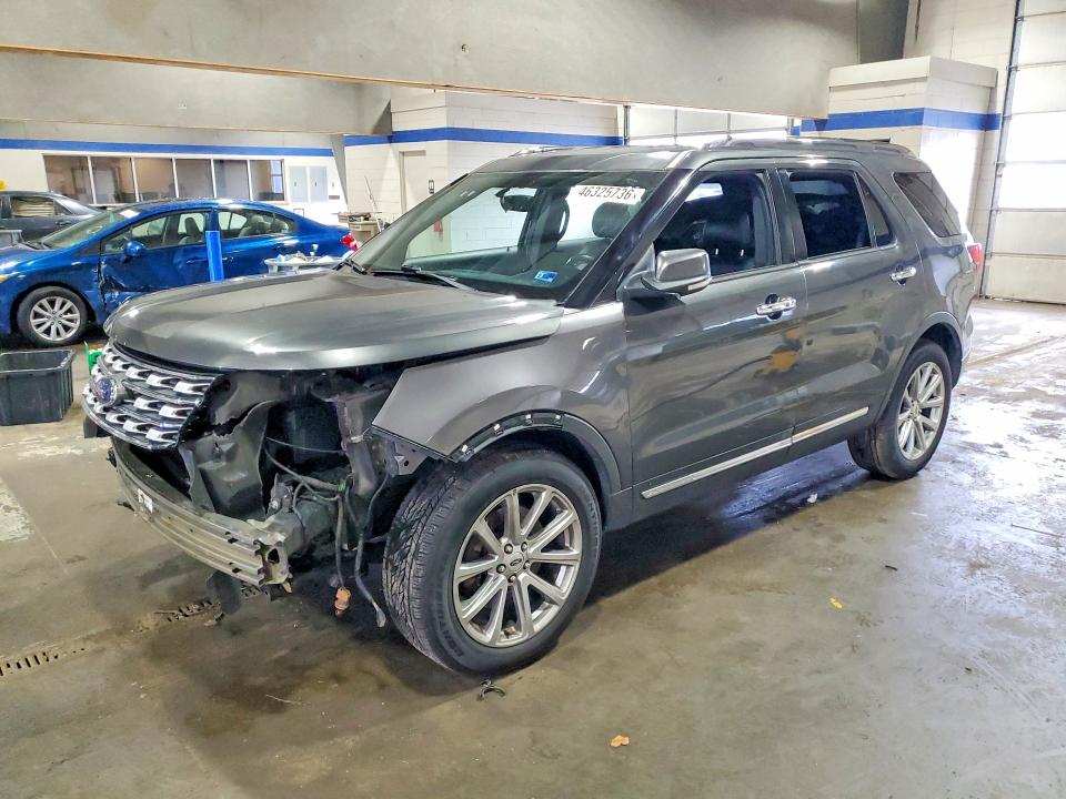 46325736 :رقم المزاد ، 1FM5K8F84HGC33843 vin ، 2017 Ford Explorer مزاد بيع