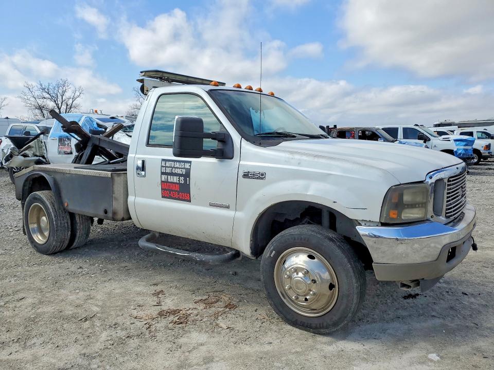 45628406 :رقم المزاد ، 1FDXF46F21EB13089 vin ، 2001 Ford F450 مزاد بيع