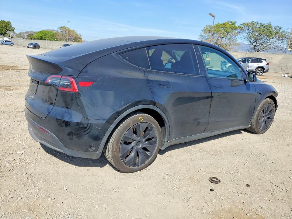 Продажа на аукционе авто 2025 Tesla Model Y, vin: 7SAYGDED6SF248746, номер лота: 46218266