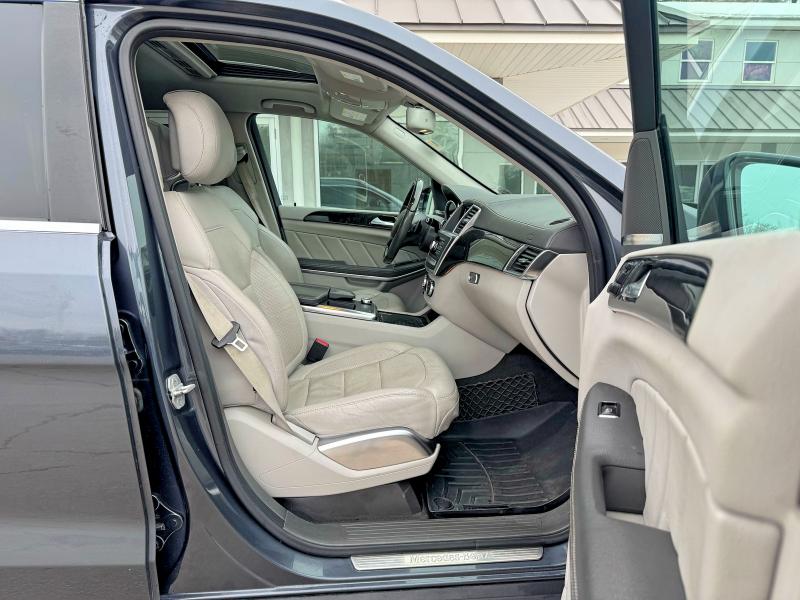 47791656 :رقم المزاد ، 4JGDF7DE5GA684395 vin ، 2016 Mercedes-benz Gl مزاد بيع