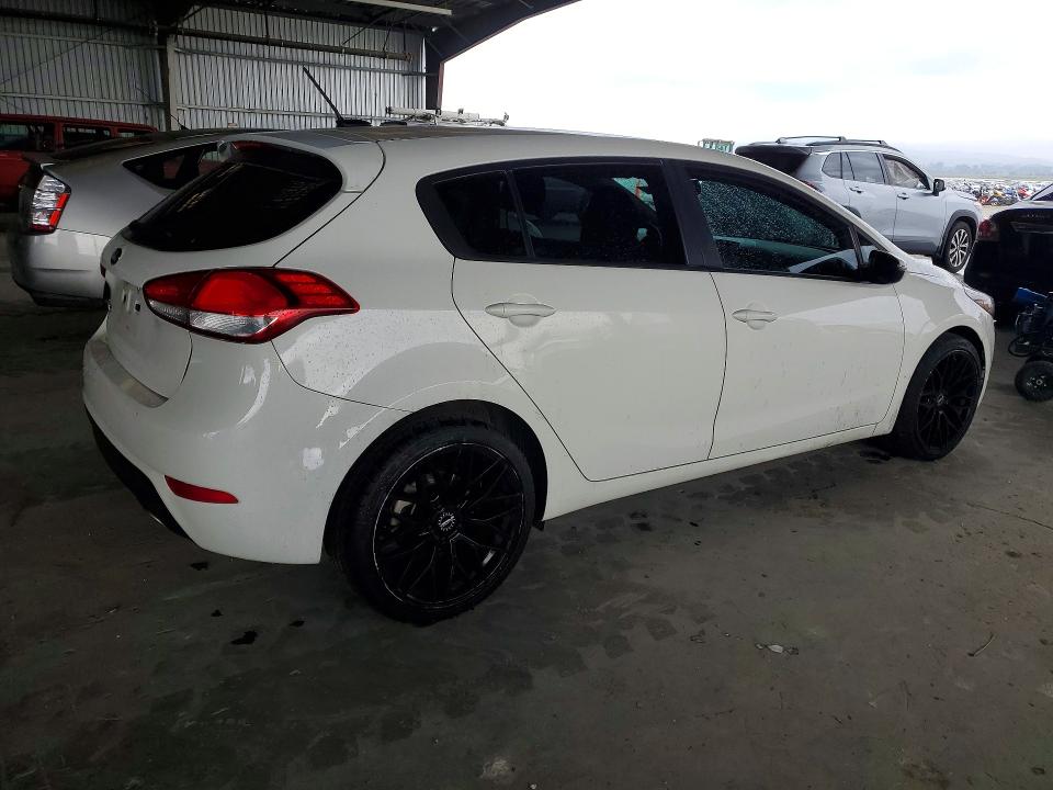 Продажа на аукционе авто 2017 Kia Forte5, vin: KNAFK5A89H5696973, номер лота: 47991496