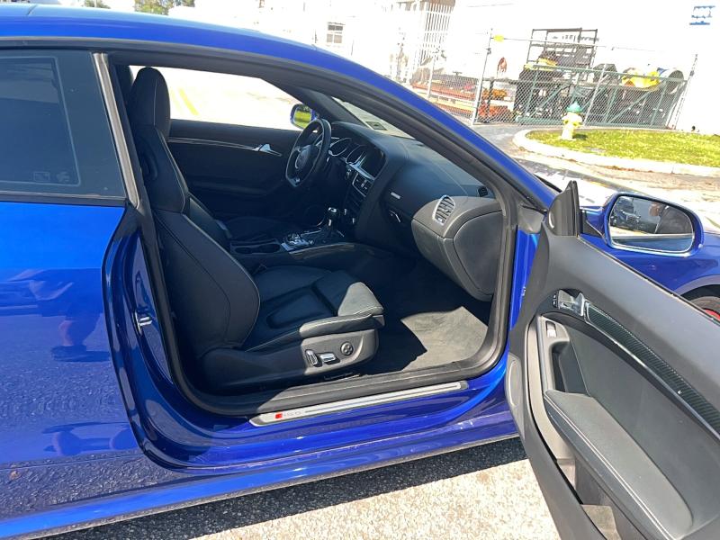 47815266 :رقم المزاد ، WUAC6AFR3FA900159 vin ، 2015 Audi Rs5 مزاد بيع