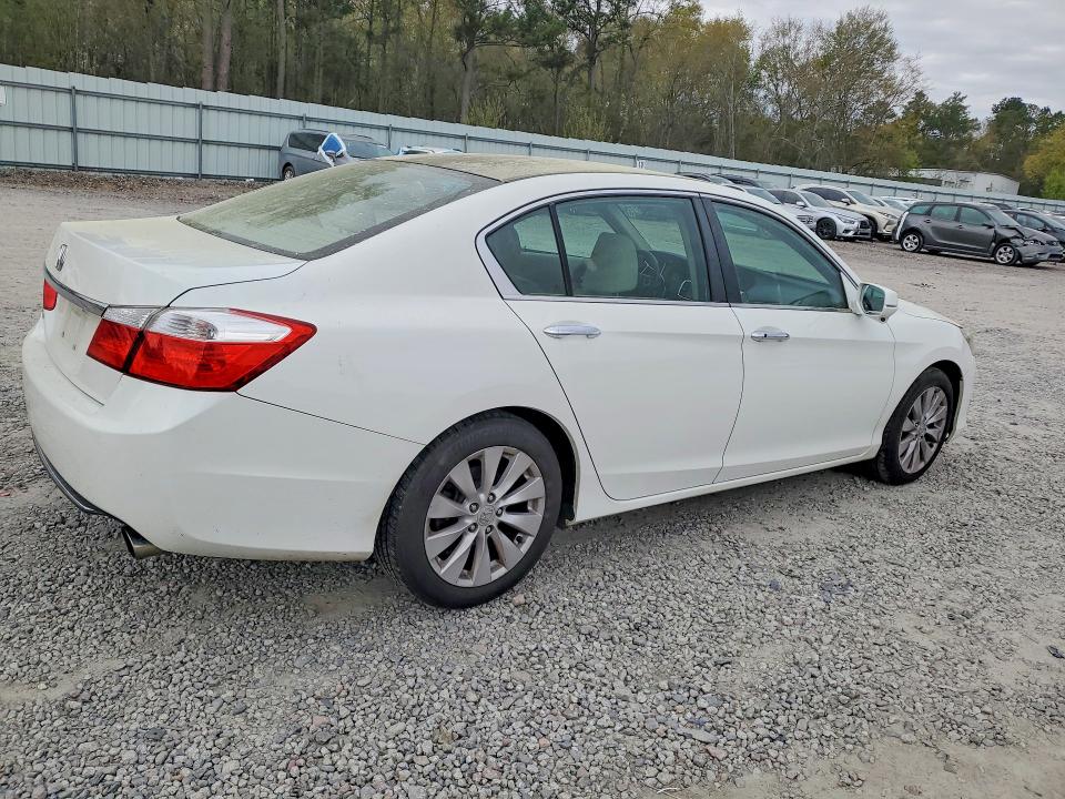 2015 Honda Accord მანქანა იყიდება აუქციონზე, vin: 1HGCR2F72FA076620, აუქციონის ნომერი: 46957846