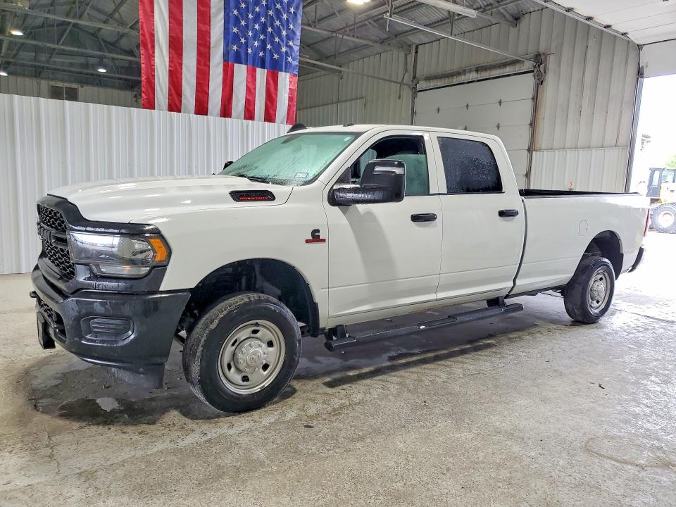 45448306 :رقم المزاد ، 3C6UR5HL5RG114093 vin ، 2024 Ram 2500 مزاد بيع