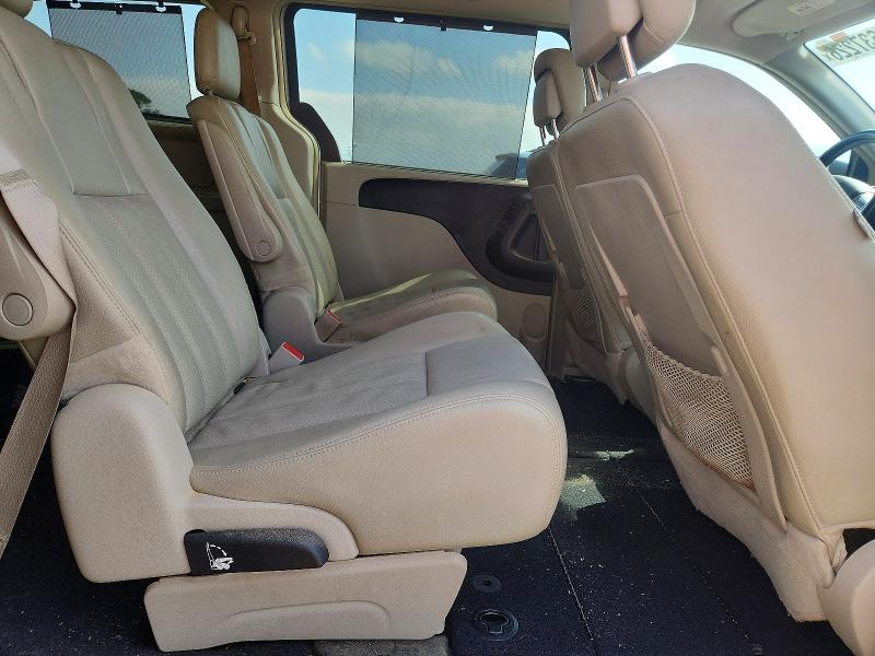 47637226 :رقم المزاد ، 2C4RC1CG9DR777365 vin ، 2013 Chrysler Town & Country مزاد بيع