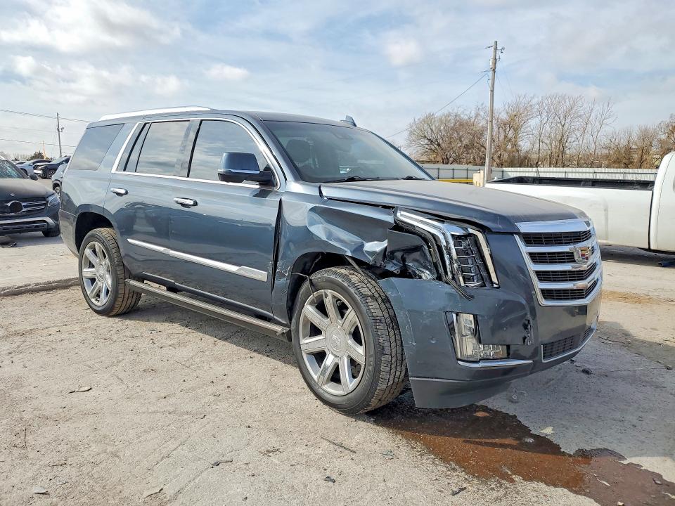 2020 Cadillac Escalade მანქანა იყიდება აუქციონზე, vin: 1GYS3CKJ9LR227172, აუქციონის ნომერი: 79613535