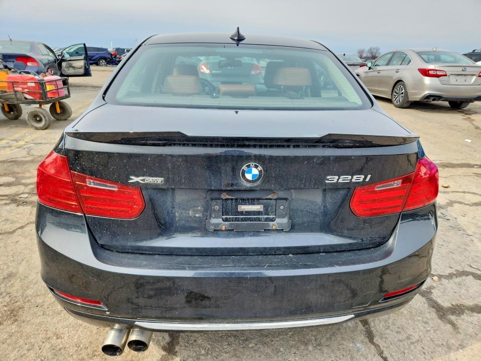 2014 Bmw 328 მანქანა იყიდება აუქციონზე, vin: WBA3B5C51EP539735, აუქციონის ნომერი: 45727936